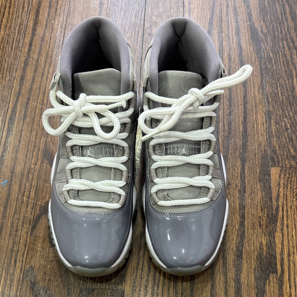 Jordan Kids Sneakers in Gray and White